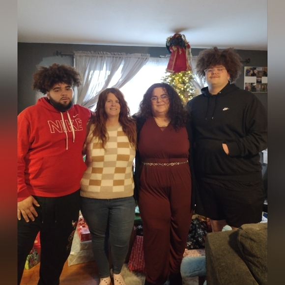 Meet your Posher, Laura - Picture 16 of 16